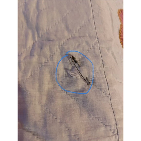 Vintage 1970-1980’s Flower Appliqué Hand Sewn Quilt 82x94” - Picture 9 of 16